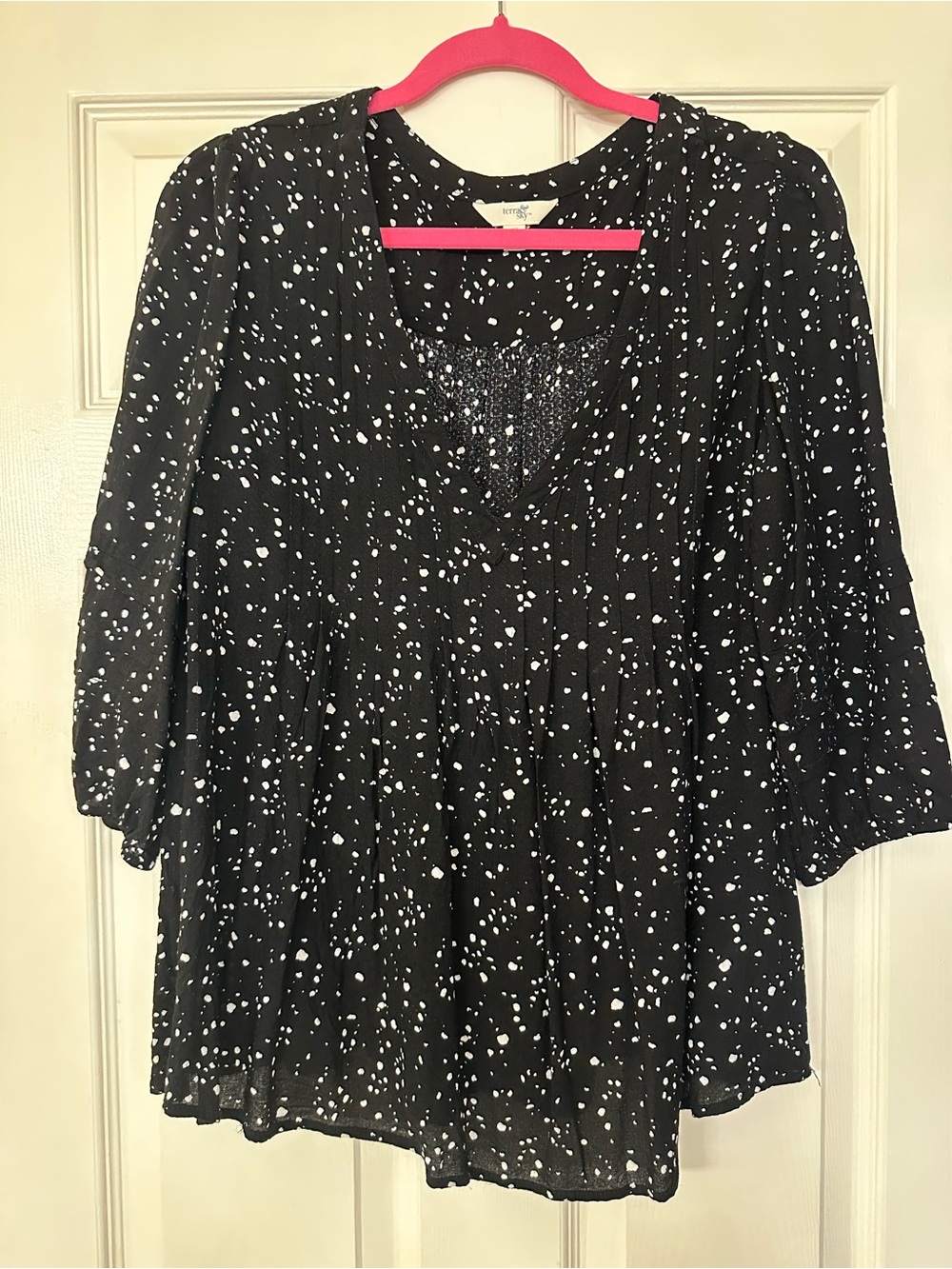 Terra & Sky Black and White Speckled Peasant Blouse